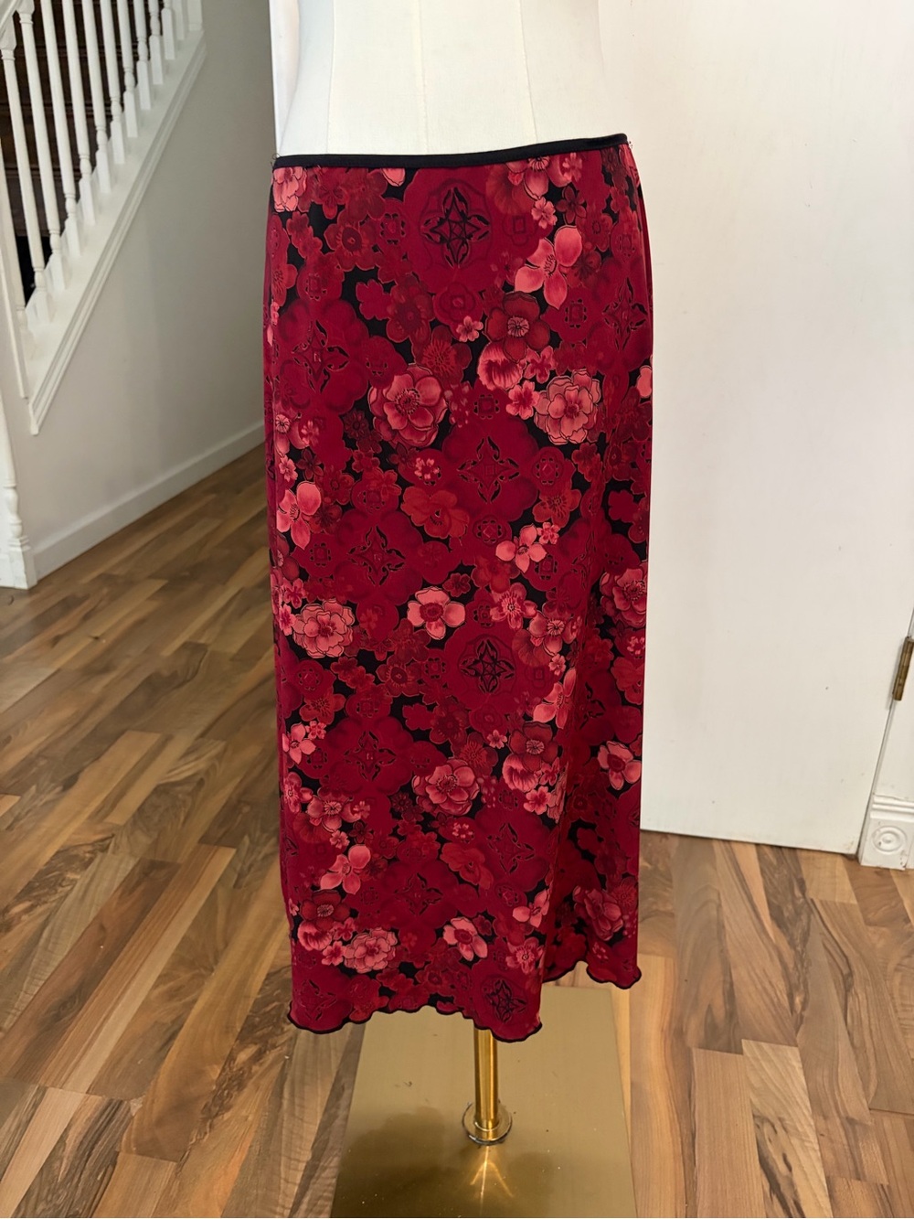 Vintage Y2K 2000s Red Floral Low Rise Slip Ruffle Lettuce Hem Midi Skirt, Large